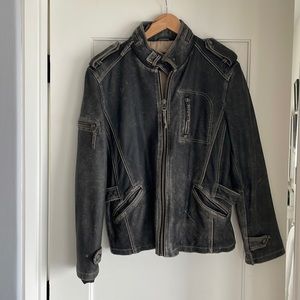 Scully brand distressed men’s leather jacket